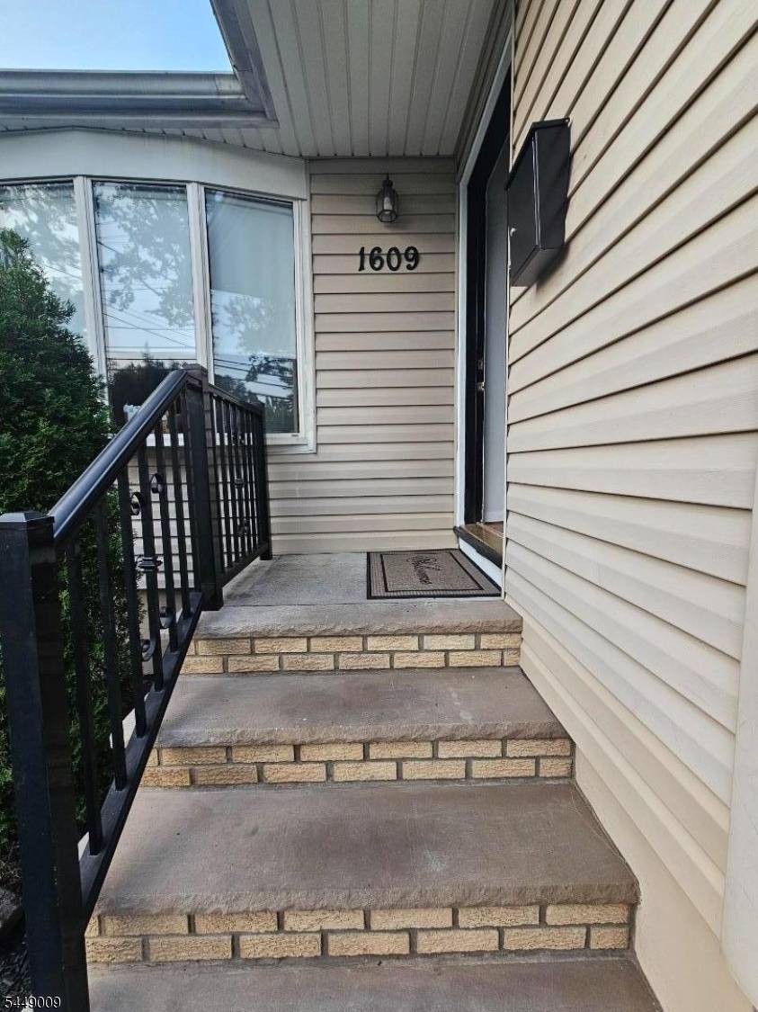 1609 Central Ave, Westfield Town, NJ 07090