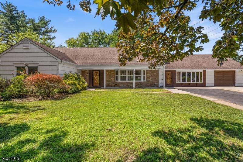 74 Country Club Rd, Willingboro Twp., NJ 08046