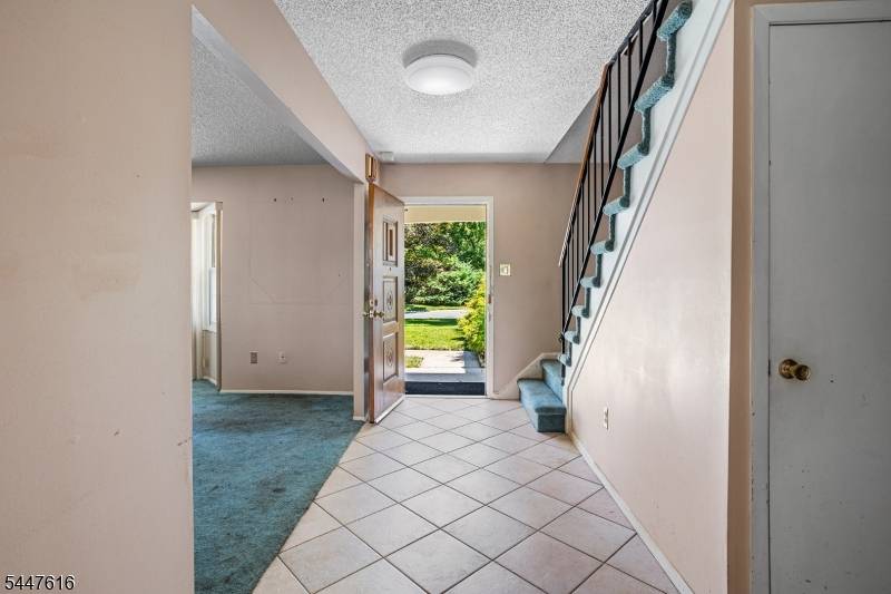 74 Country Club Rd, Willingboro Twp., NJ 08046