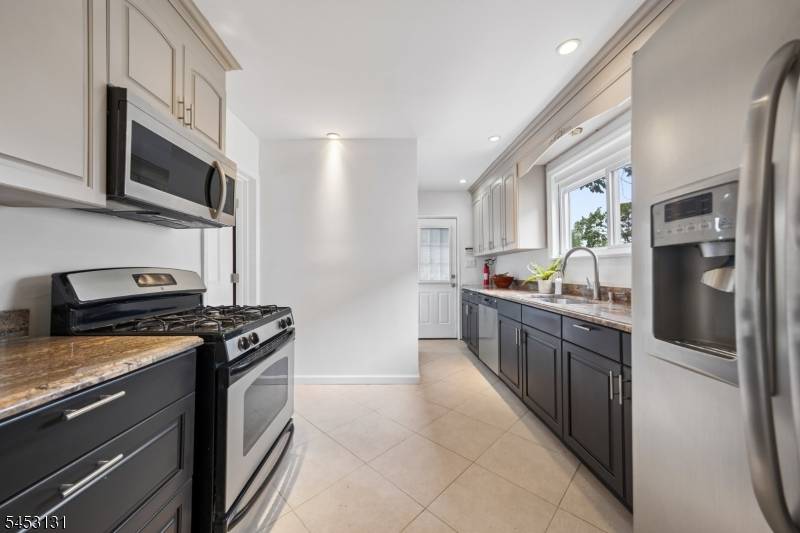742 Dunellen Ave, Dunellen Boro, NJ 08812