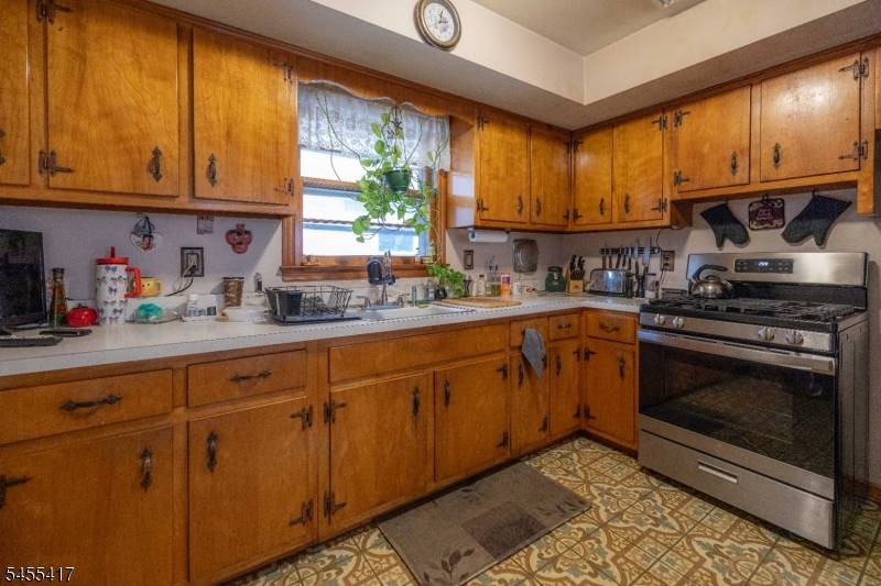 2114 Alberta Ave, Linden City, NJ 07036