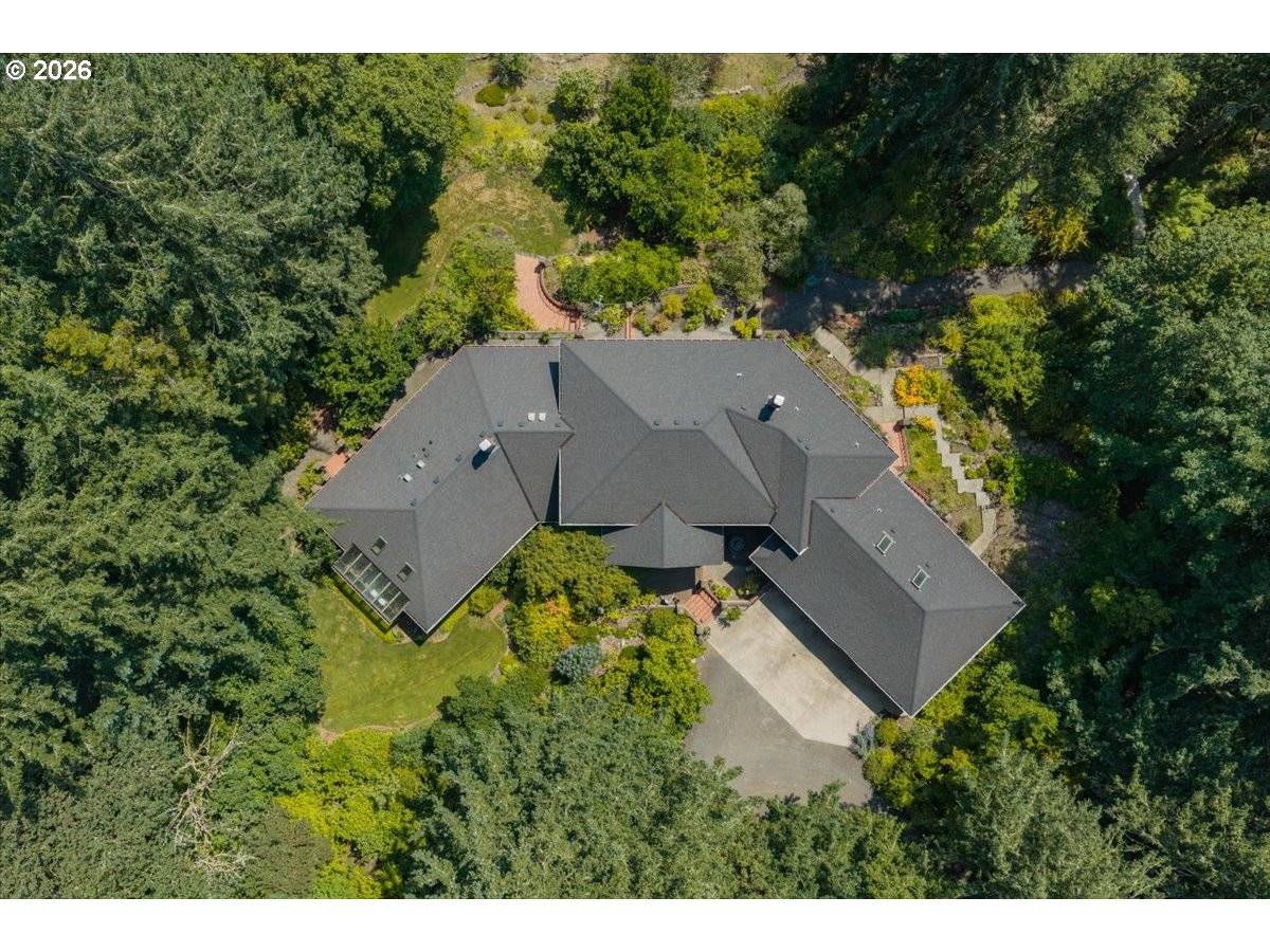 40450 HILLTOP DR, Lebanon, OR 97355