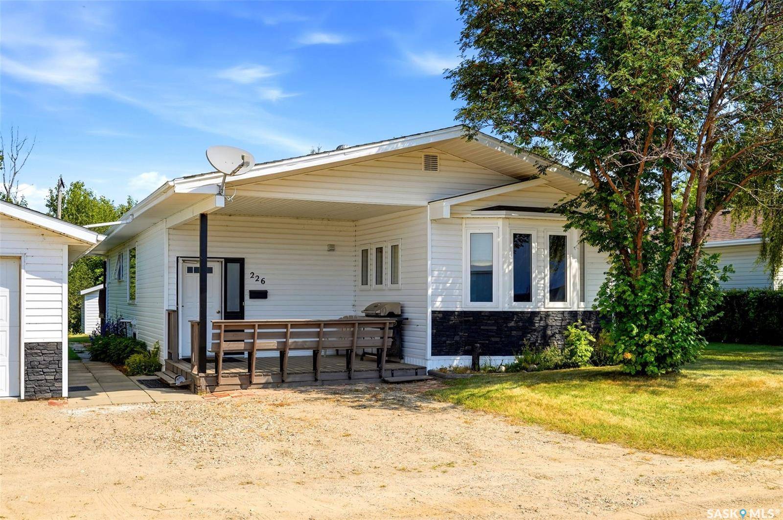 226 1st AVENUE SW, Ituna, SK S0A 1N0