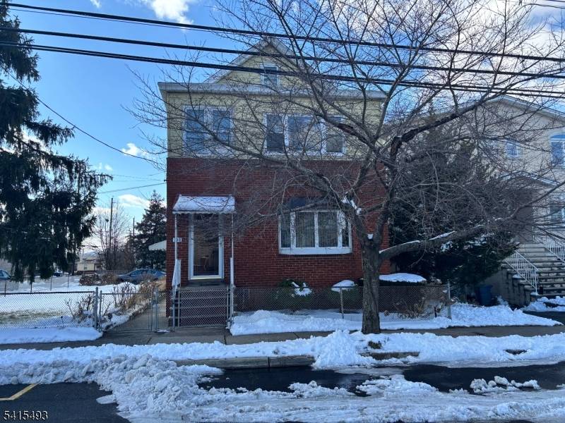 103 Shaw St, Garfield City, NJ 07026