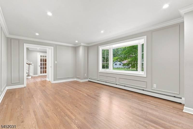 23 Beech Dr, Morris Plains Boro, NJ 07950