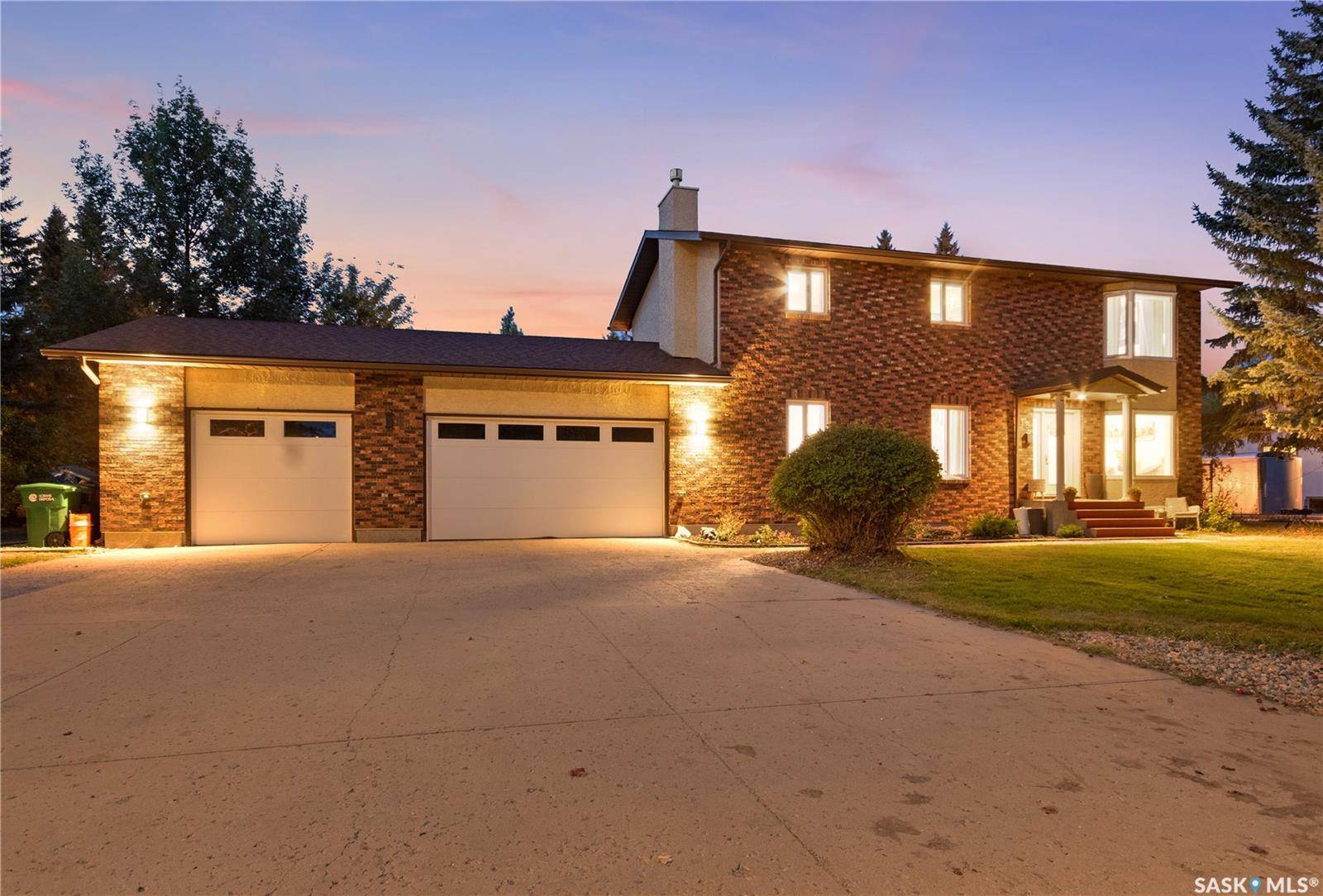18 Pearl CRESCENT, Edenwold Rm No.158, SK S4L 1A5