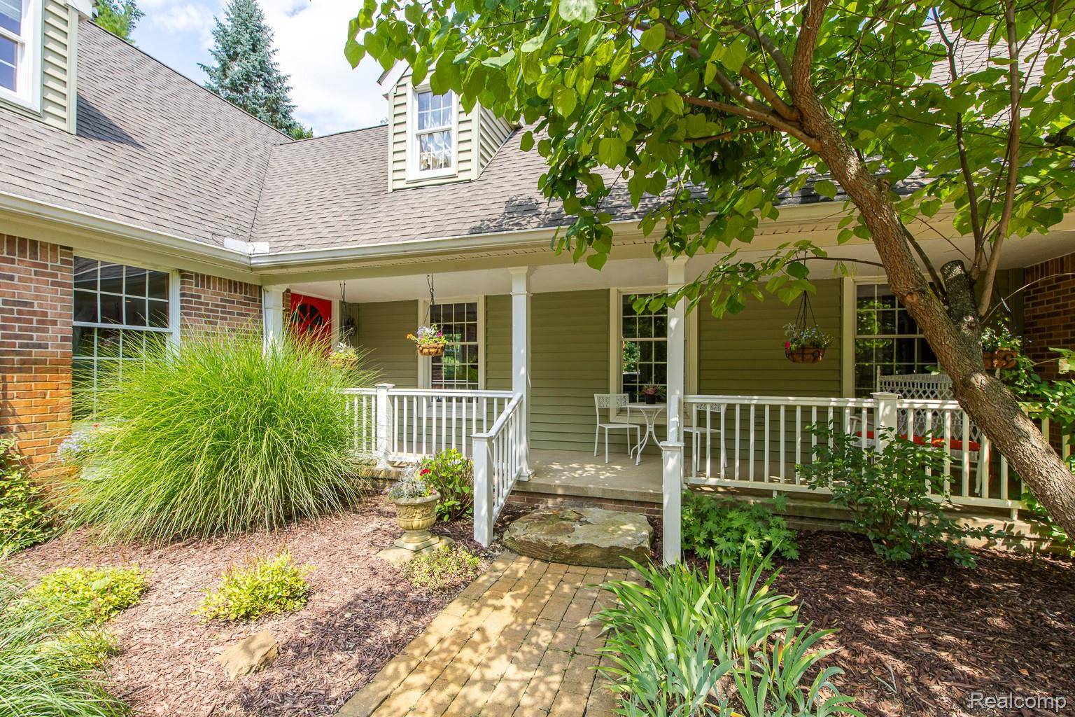 2411 Farmbrook TRL, Addison Township, MI 48370
