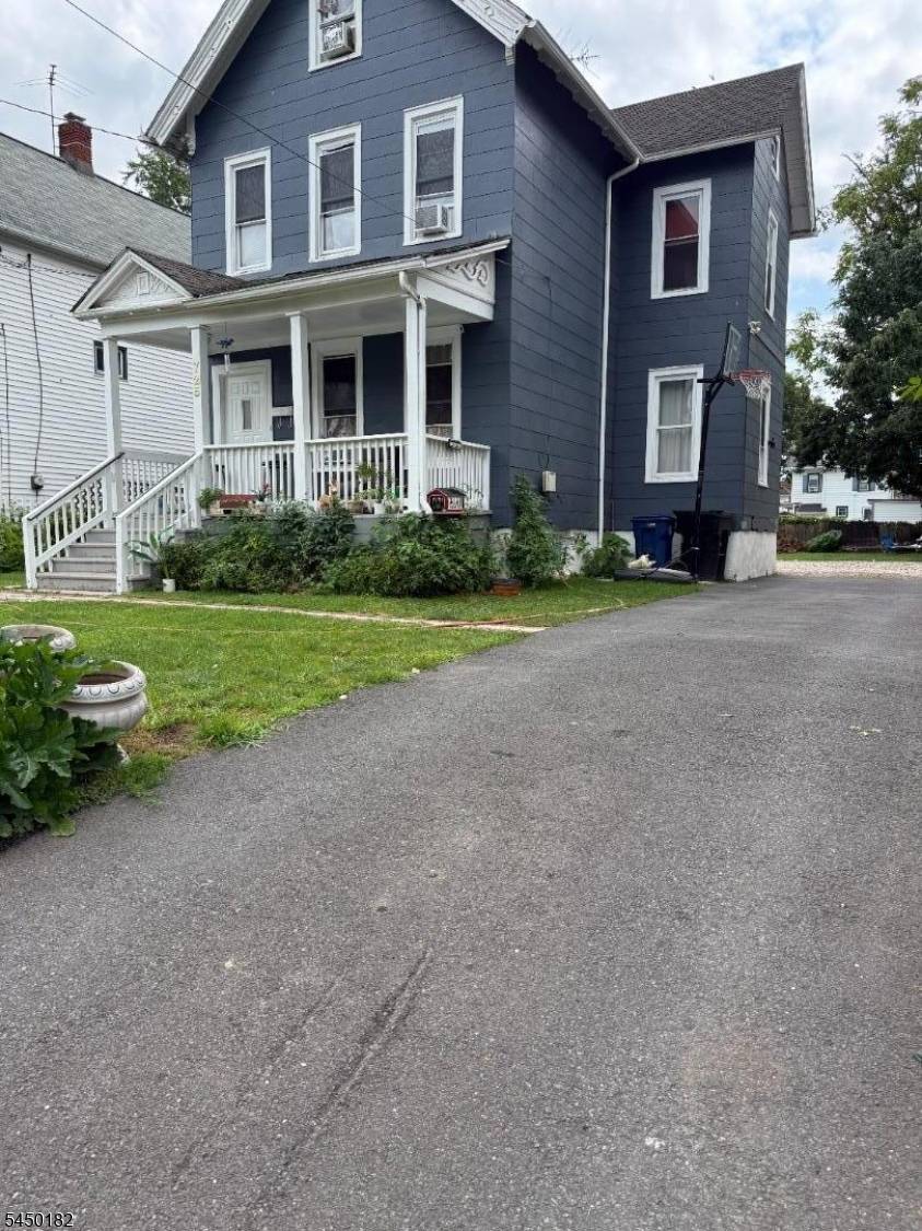 725 W 3rd St, Plainfield City, NJ 07060