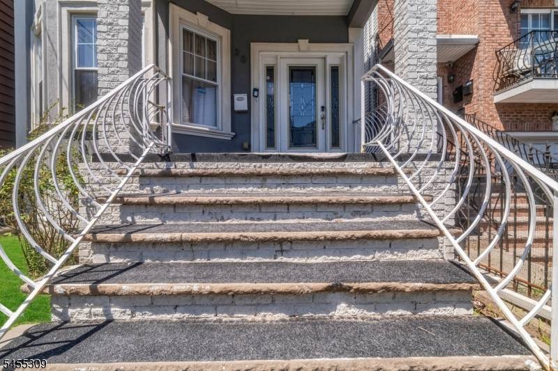 30 N 7Th St, Newark City, NJ 07107
