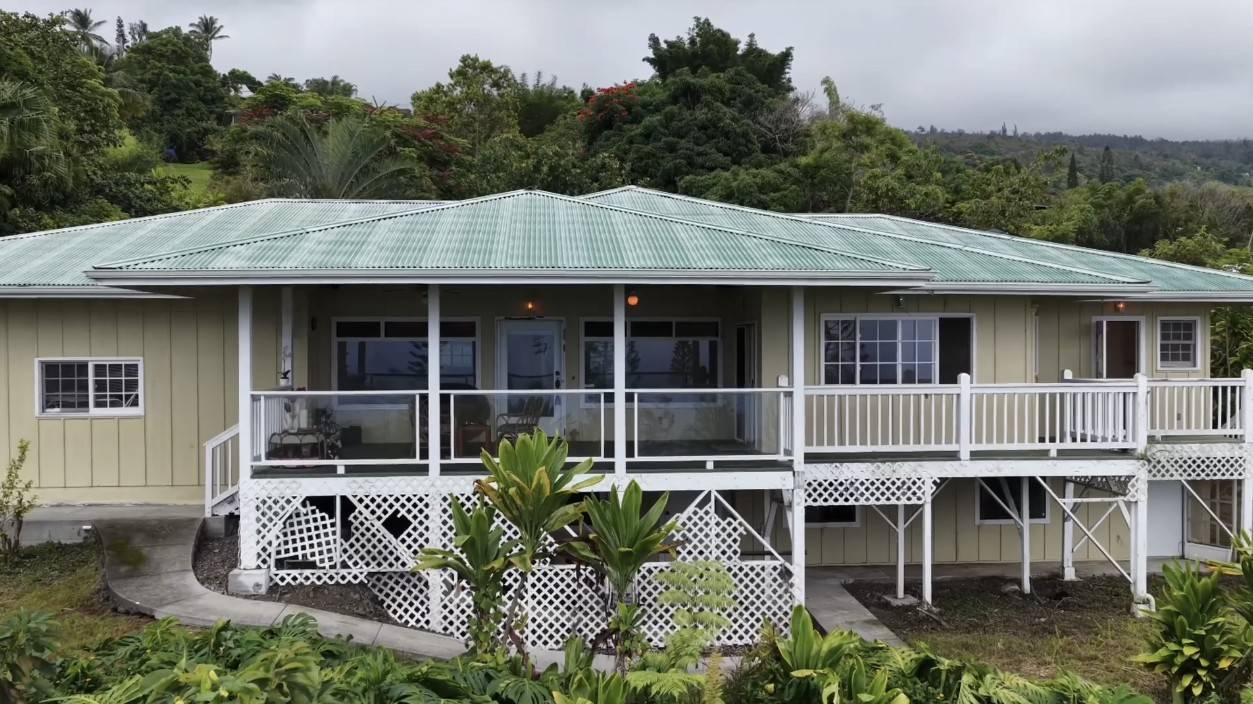 82-5960 WAKIDA DR, Captain Cook, HI 96704