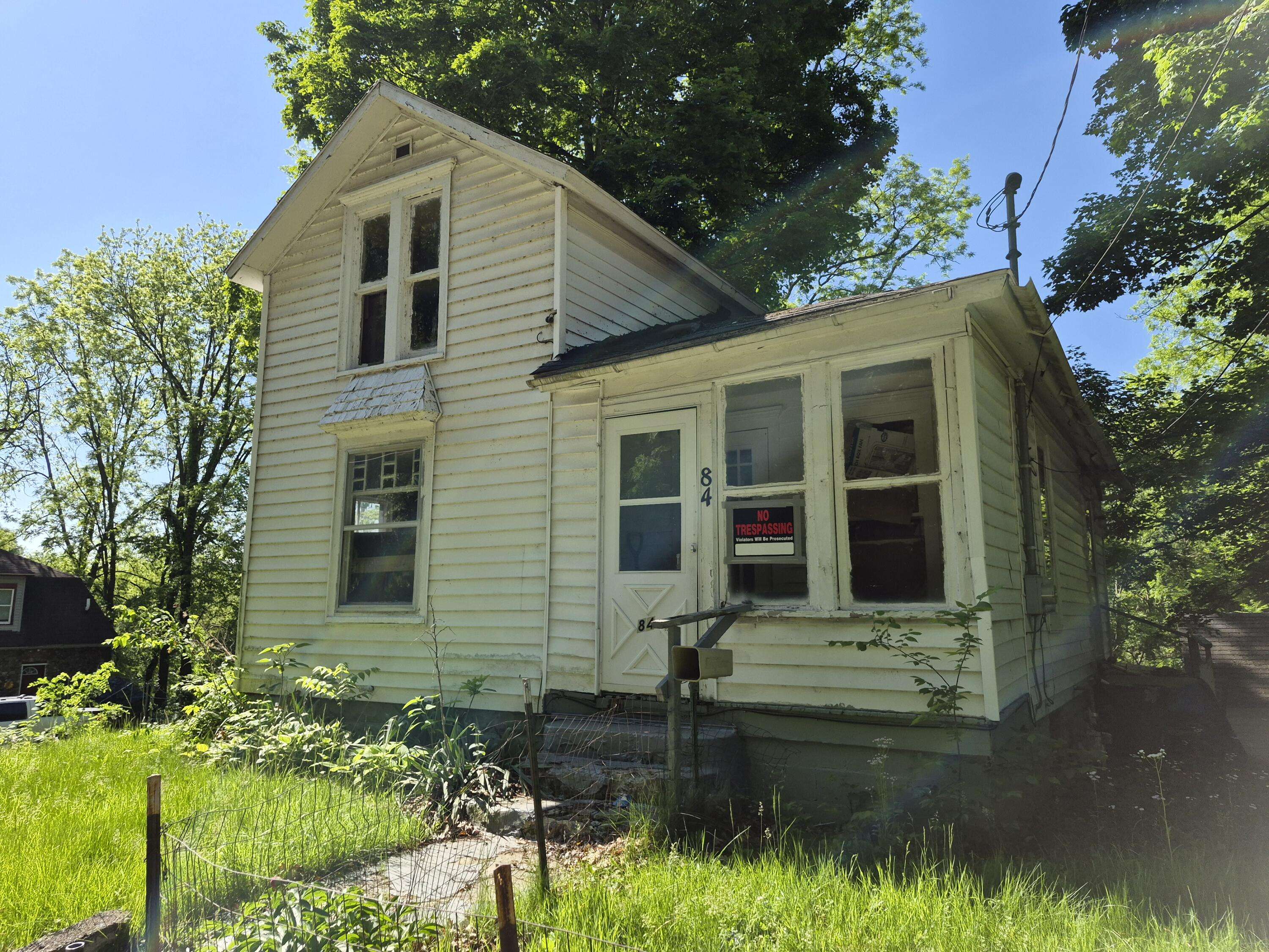 84 Burnham ST E, Battle Creek City, MI 49015