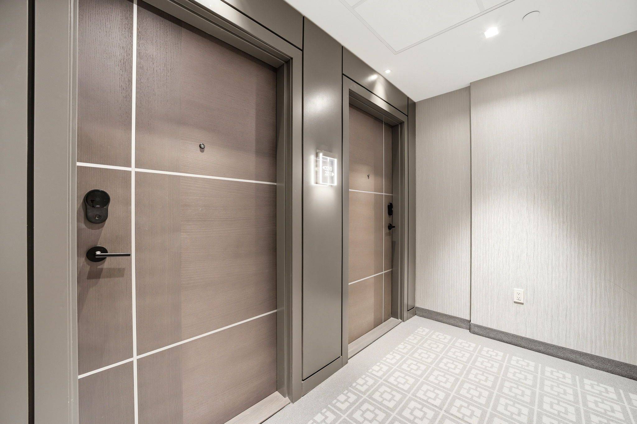 100 Dalhousie ST #2210, Toronto C08, ON M5B 0C7