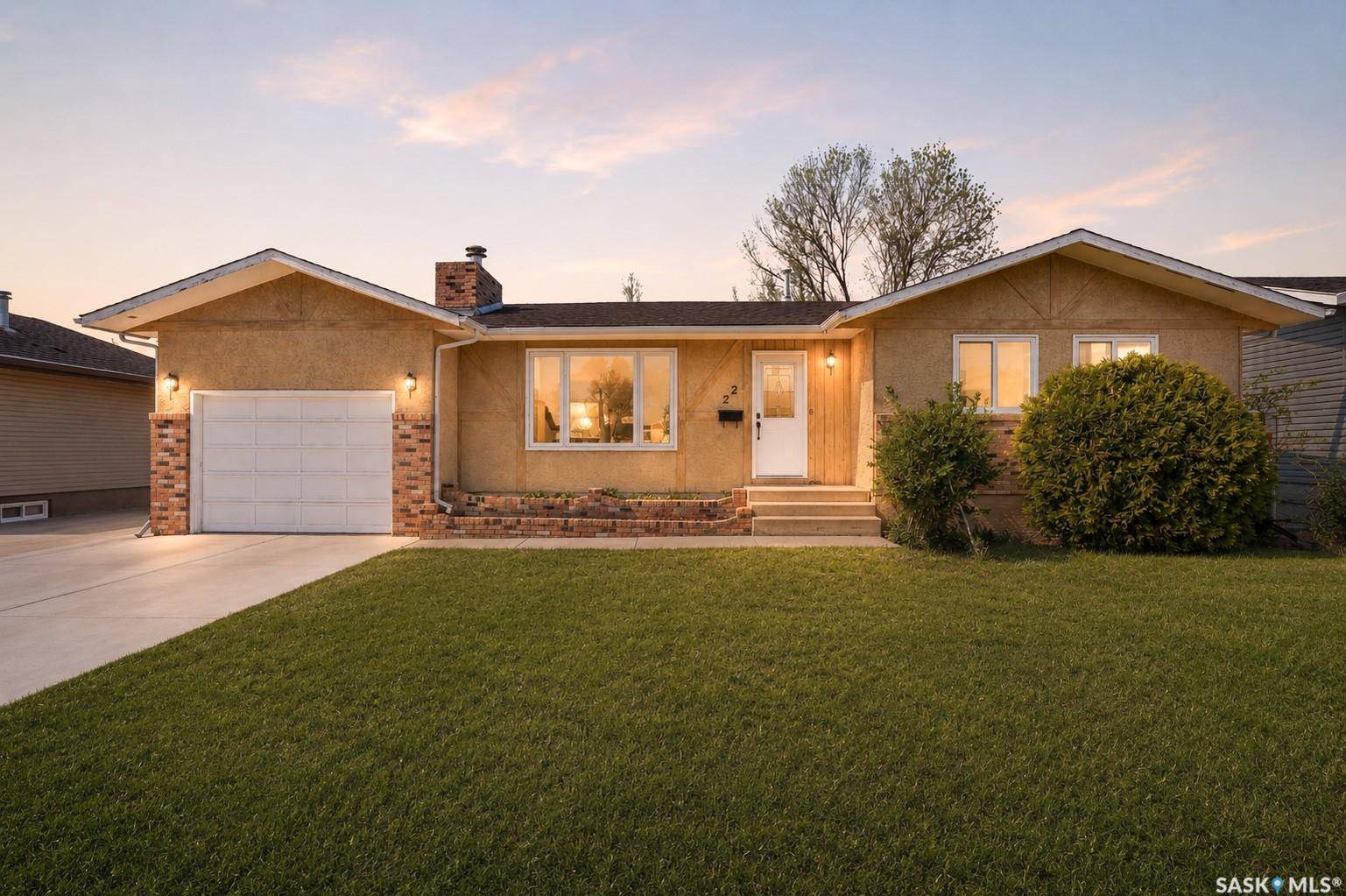 22 Edelweiss CRESCENT, Moose Jaw, SK S6J 1E5