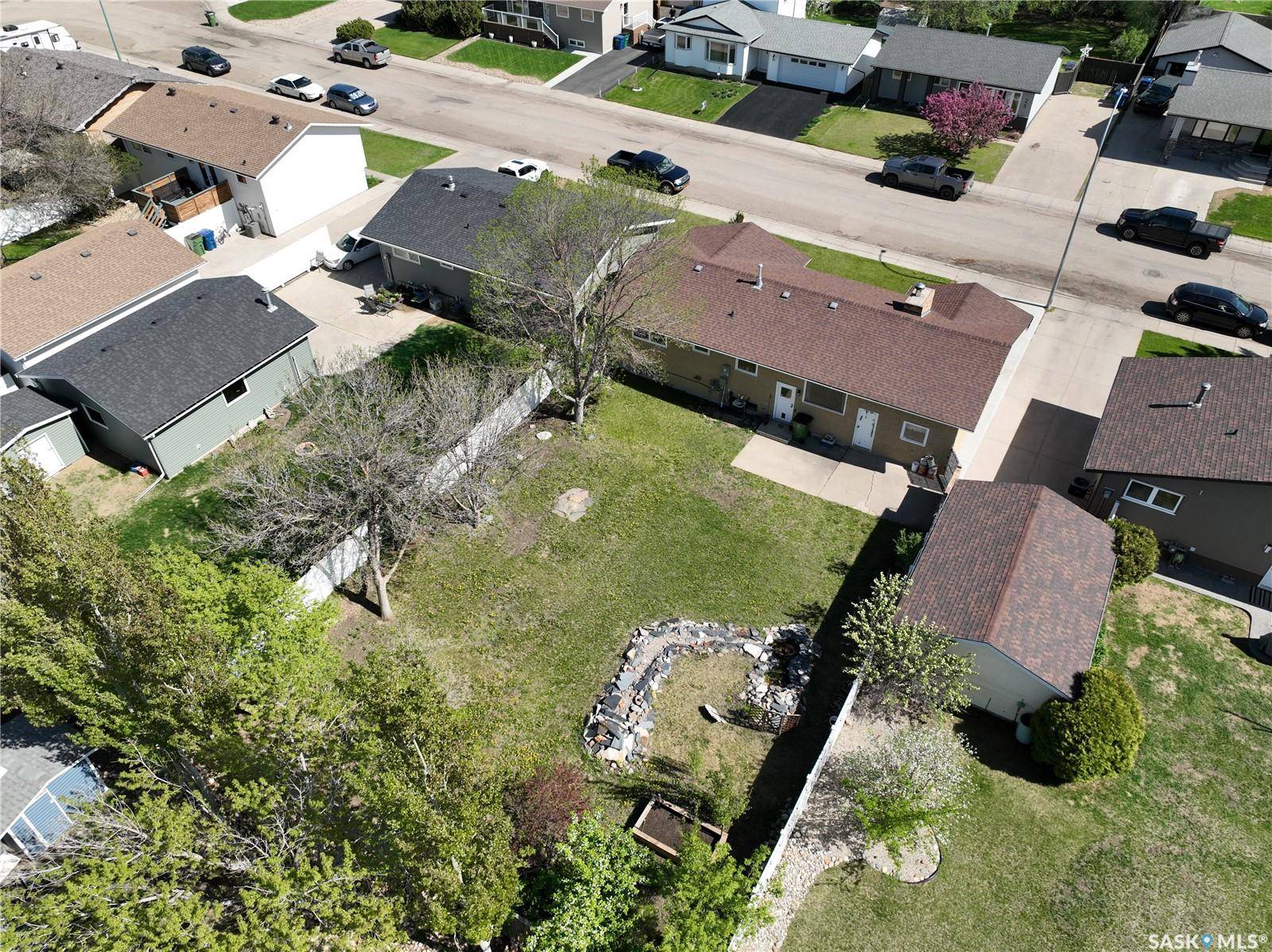 22 Edelweiss CRESCENT, Moose Jaw, SK S6J 1E5