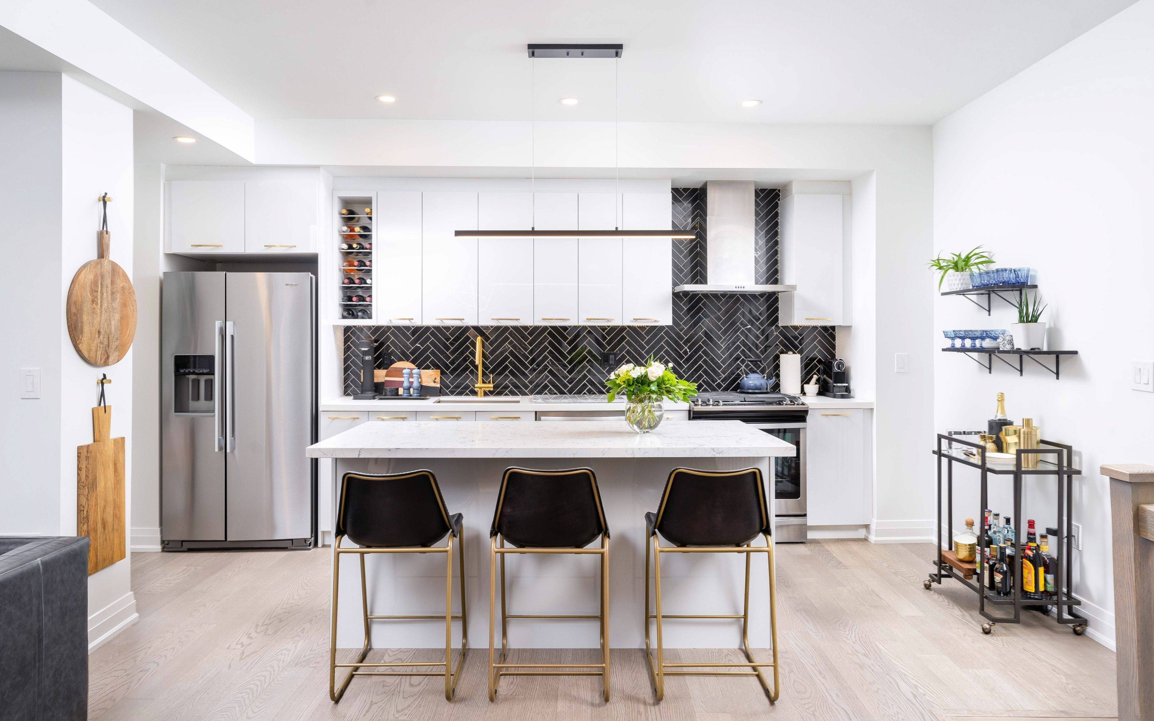 169 Jones AVE #2, Toronto E01, ON M4M 3A2