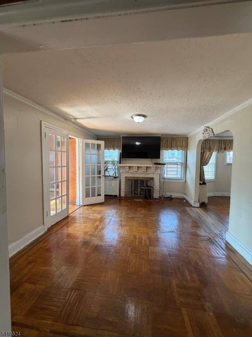 139 Osborne Ter, Newark City, NJ 07108