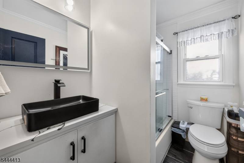 56 Barbara St, Bloomfield Twp., NJ 07003