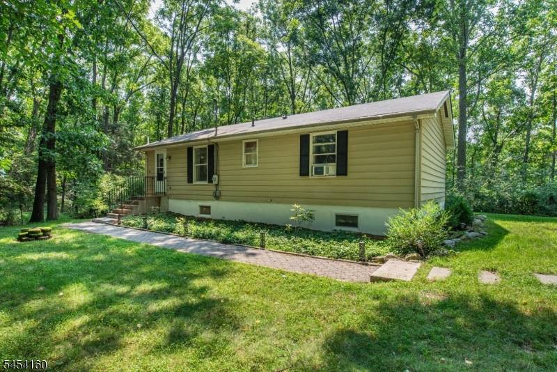 914 Aspen Dr, Stillwater Twp., NJ 07860