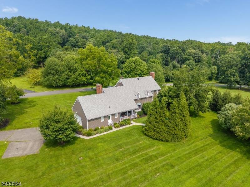 11 Willever Rd, Bethlehem Twp., NJ 08802