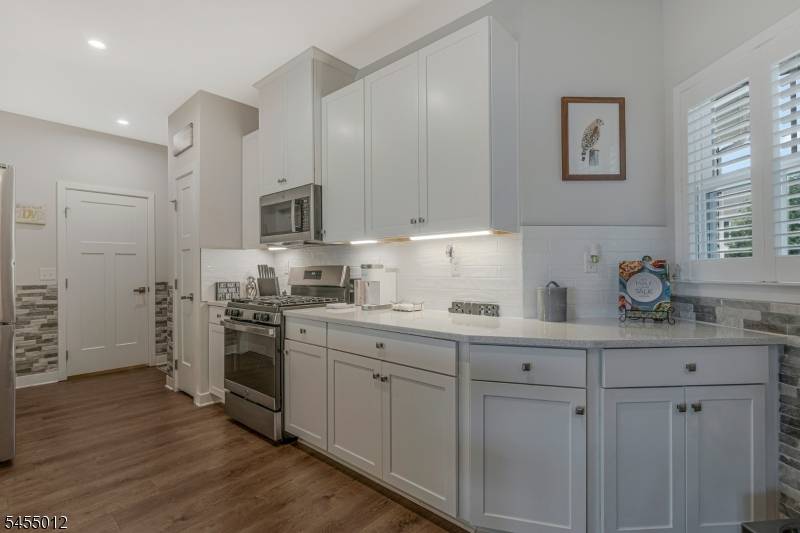 10 Red Shoulder Ln, Washington Twp., NJ 07882