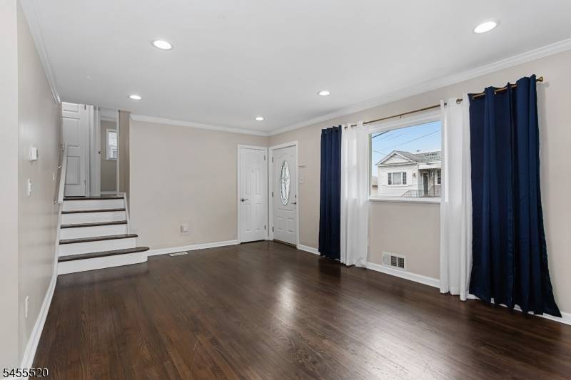253 Stover Ave, North Arlington Boro, NJ 07031