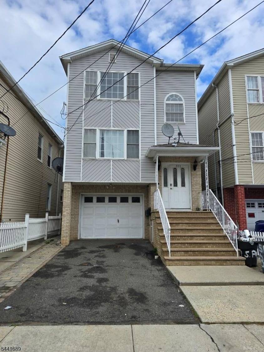 311 S Park St, Elizabeth City, NJ 07206