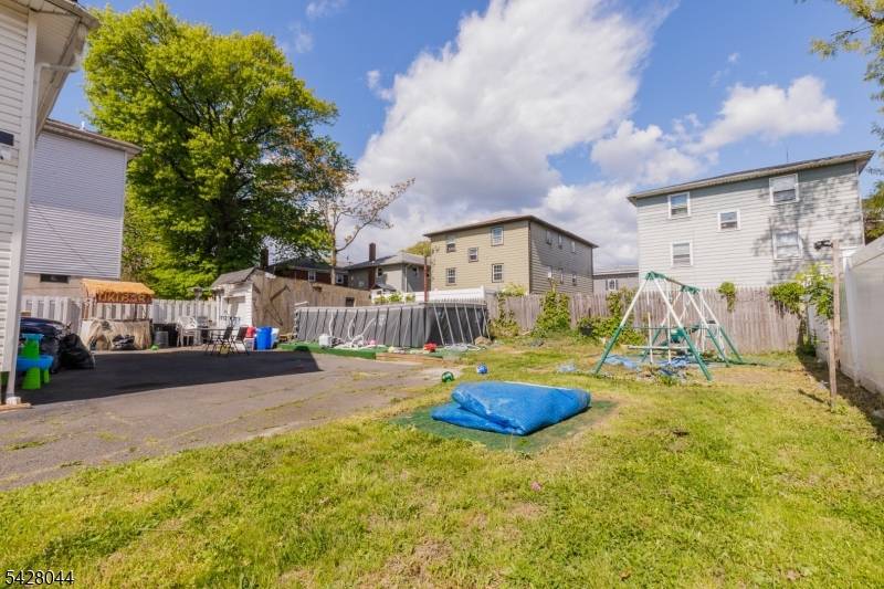627 Van Buren Ave, Linden City, NJ 07036