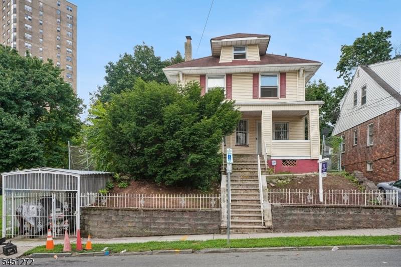14-16 Scheerer Ave, Newark City, NJ 07112