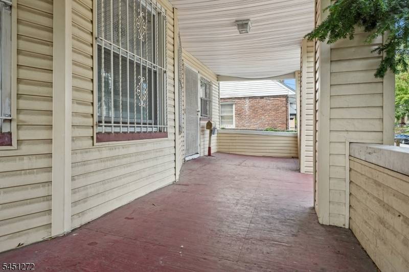 14-16 Scheerer Ave, Newark City, NJ 07112