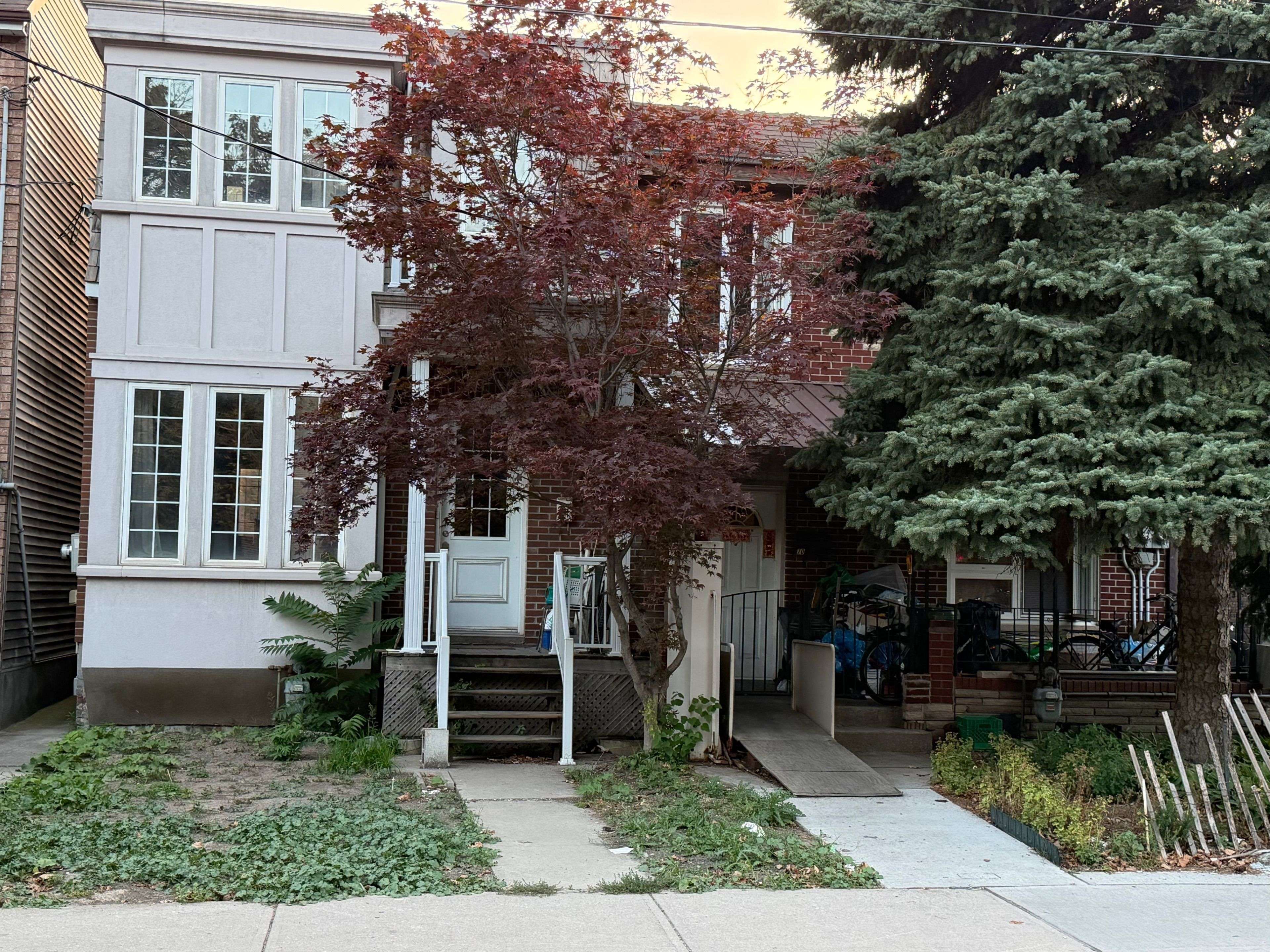 68 Lippincott ST, Toronto C01, ON M5T 2R5