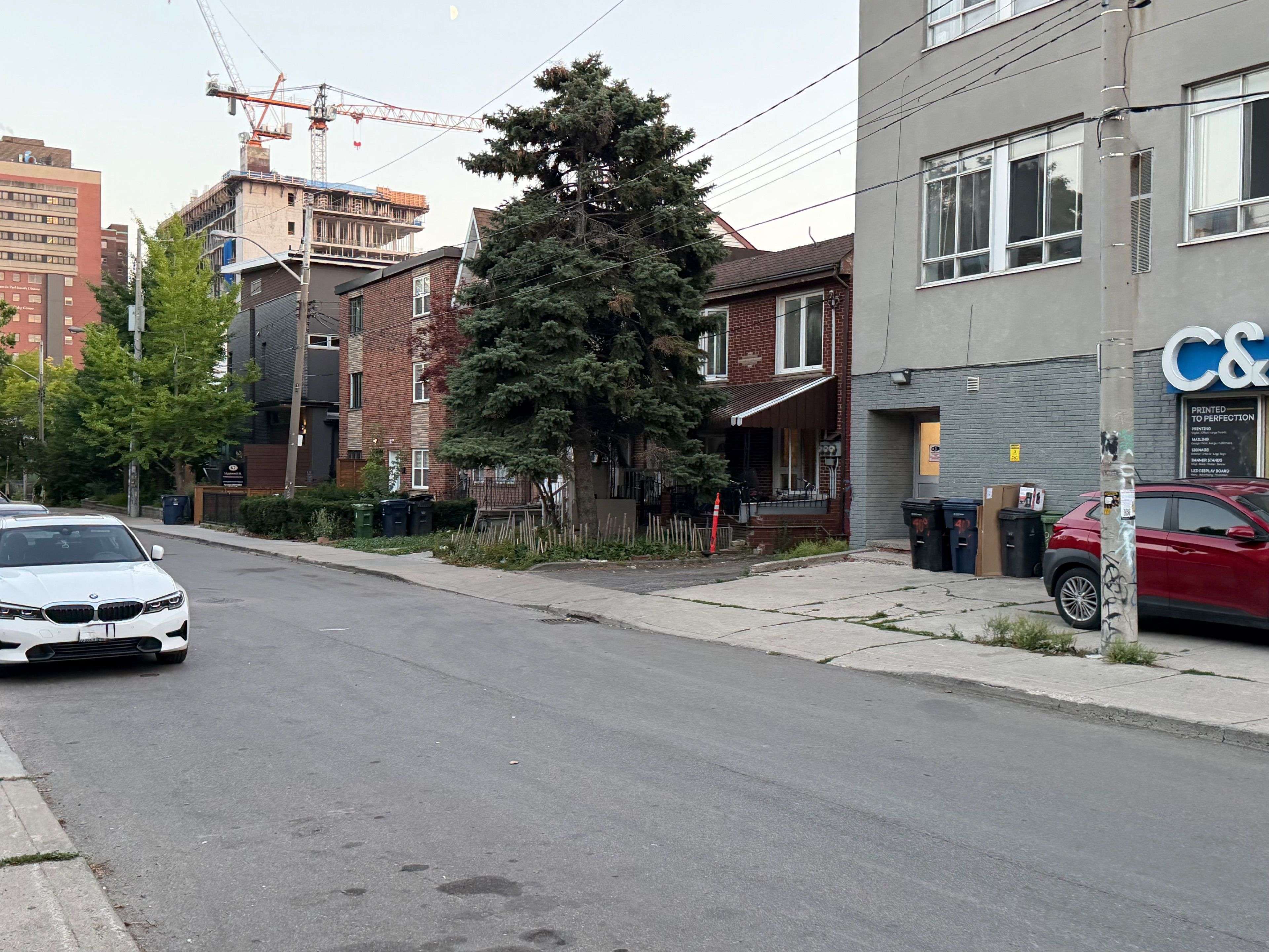 68 Lippincott ST, Toronto C01, ON M5T 2R5