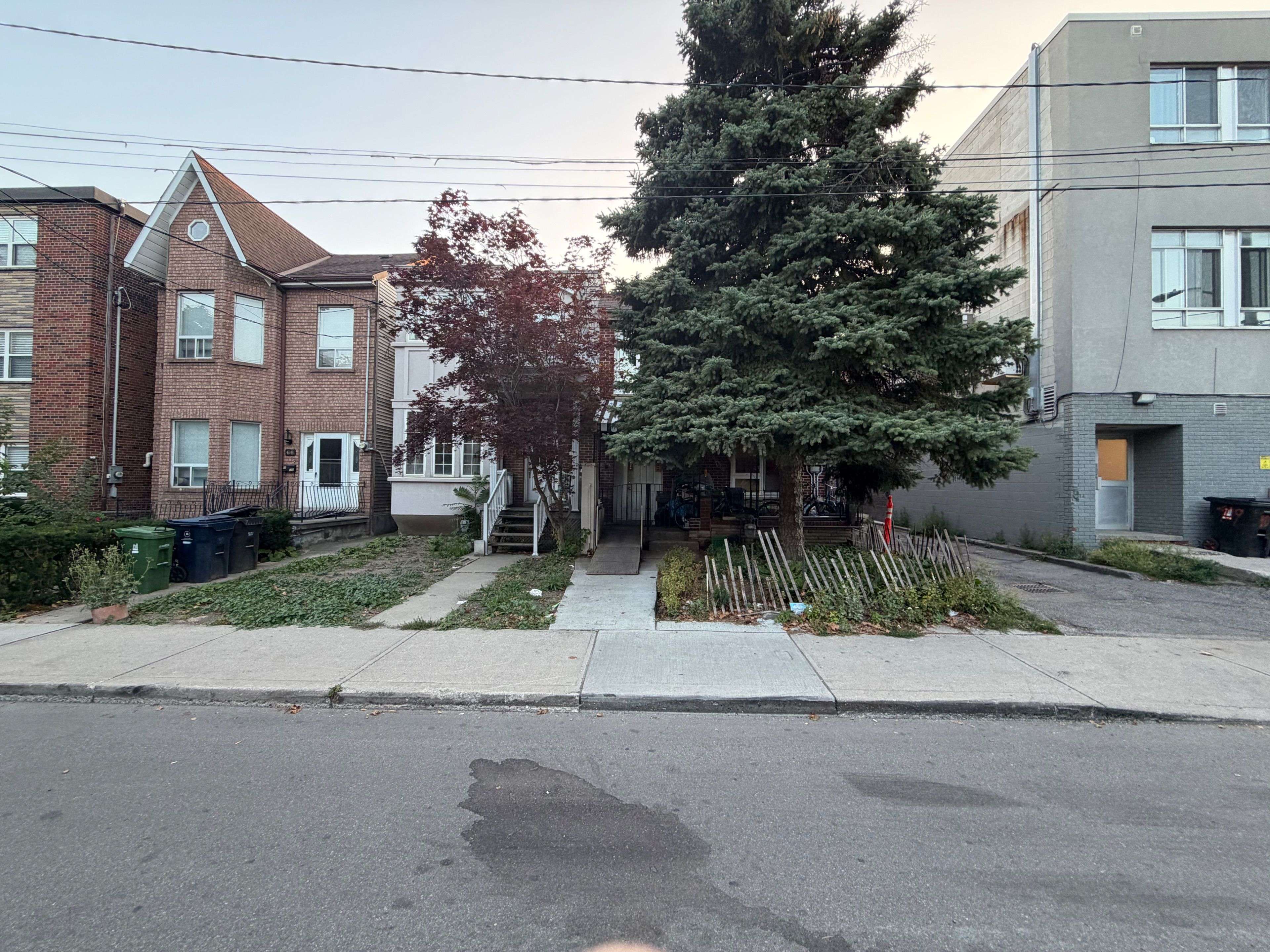 70 Lippincott ST, Toronto C01, ON M5T 2R5