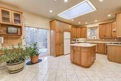 137 Arnold AVE, Vaughan, ON L4J 1B8