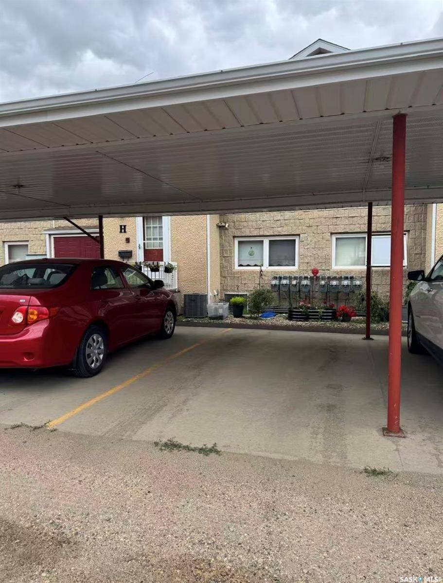 279 Hochelaga STREET E #H, Moose Jaw, SK S6H 0N9
