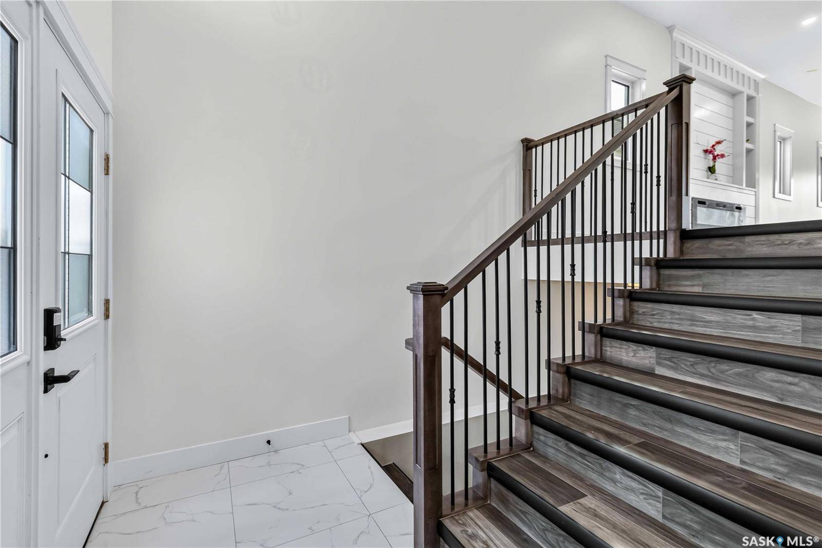 1211 Nightingale TERRACE, Saskatoon, SK S7L 7N5