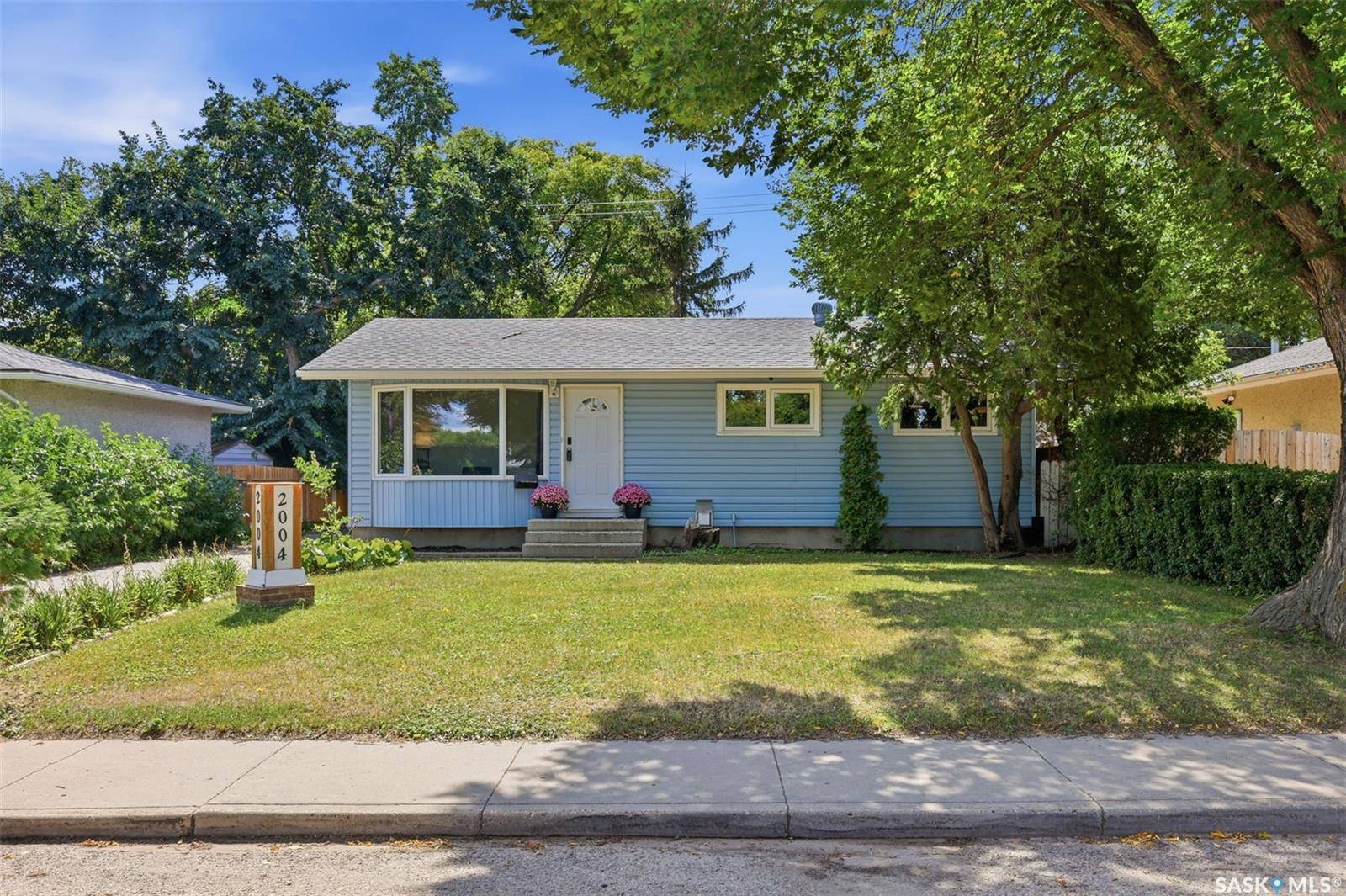 2004 Adelaide STREET E, Saskatoon, SK S7J 3K3