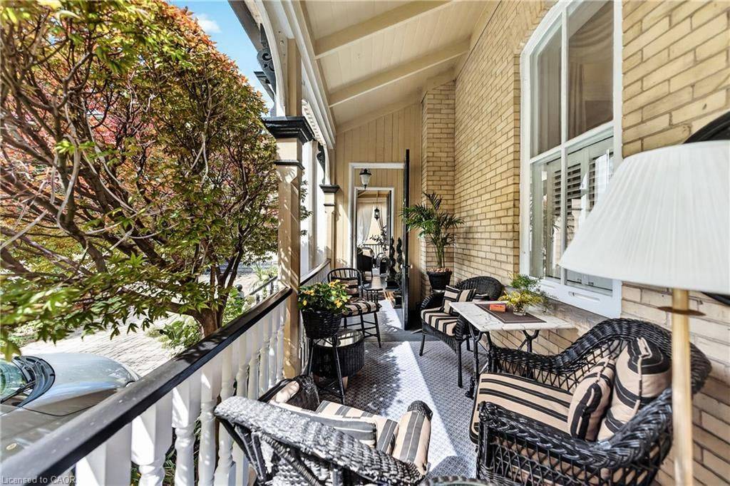 100 Brunswick ST, Stratford, ON N5A 3M1