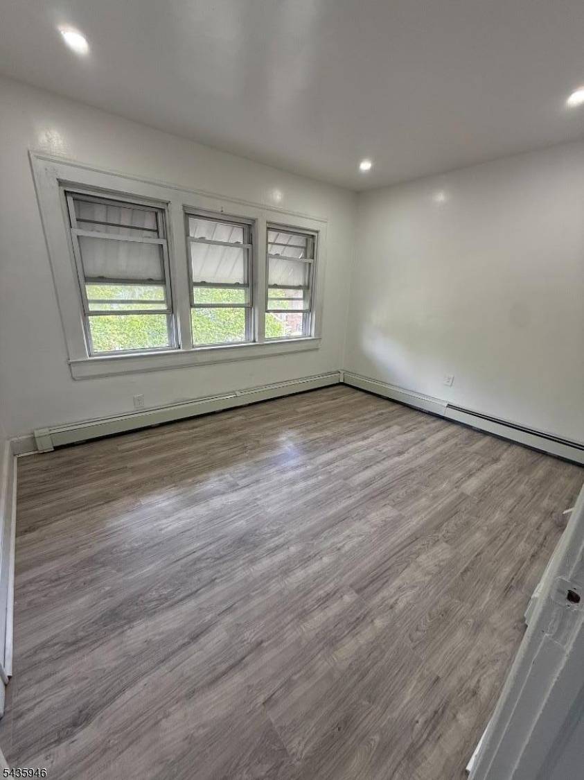 85 Sunnyside Ter #3, East Orange City, NJ 07018