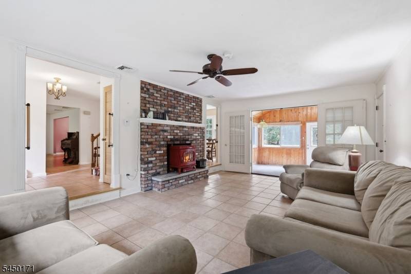 745 Backhus Estate Rd, Lebanon Twp., NJ 08826