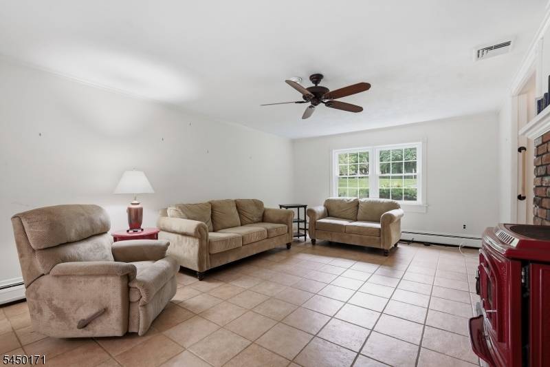 745 Backhus Estate Rd, Lebanon Twp., NJ 08826