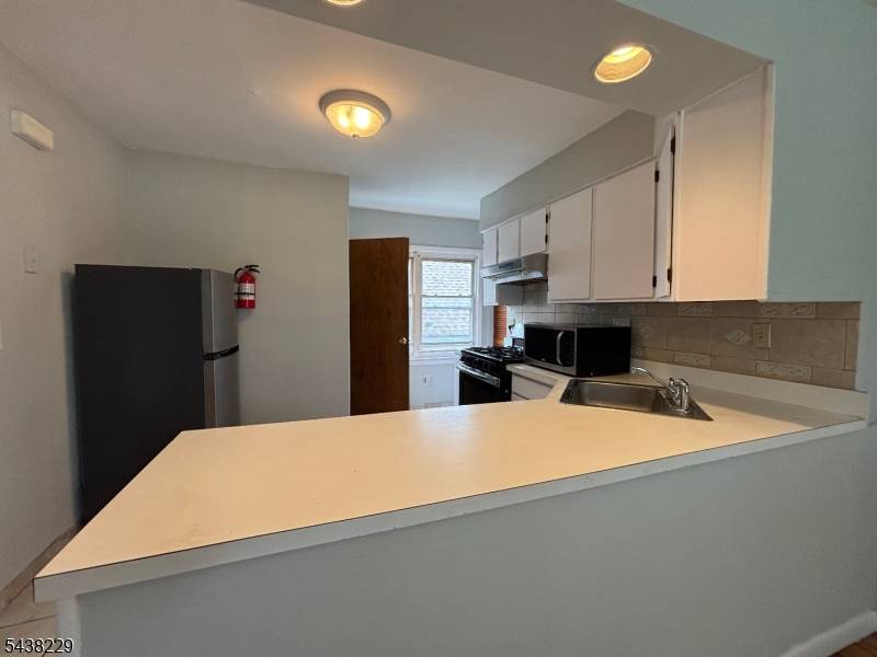 226 Gordon St #2, Roselle Boro, NJ 07203
