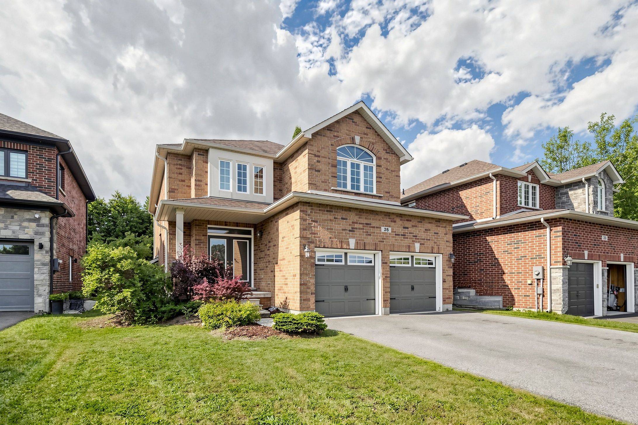 35 Auburn CT, Barrie, ON L4N 6G9