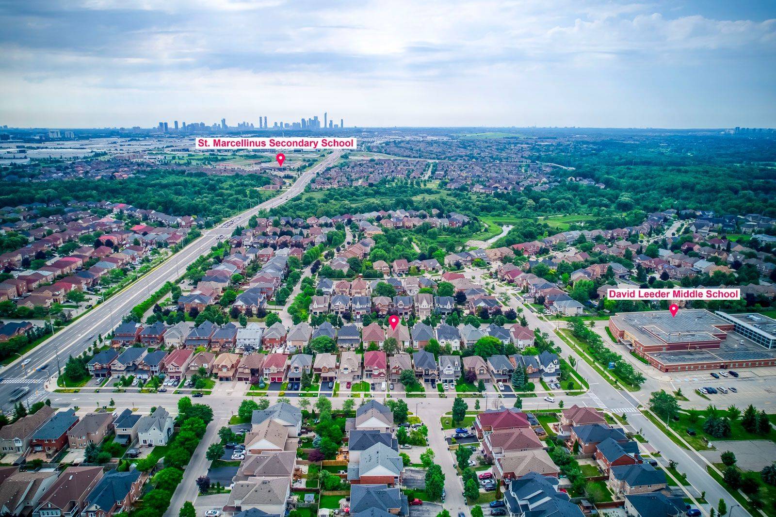 911 Golden Farmer WAY, Mississauga, ON L5W 1A8