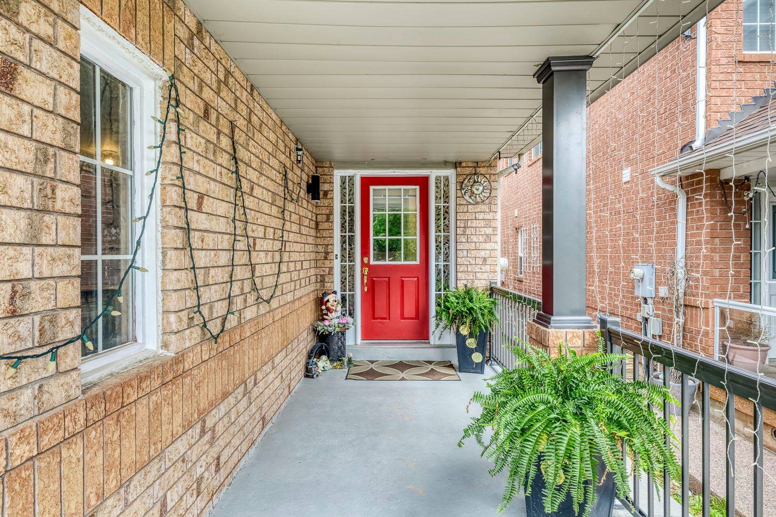 911 Golden Farmer WAY, Mississauga, ON L5W 1A8