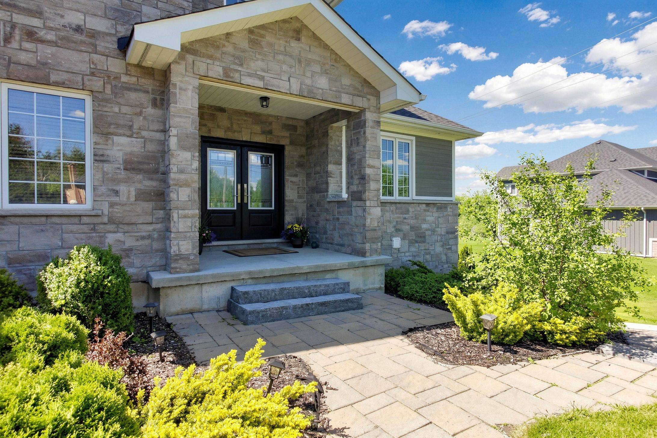 48 Edmund ST, Caledon, ON L7K 0K2