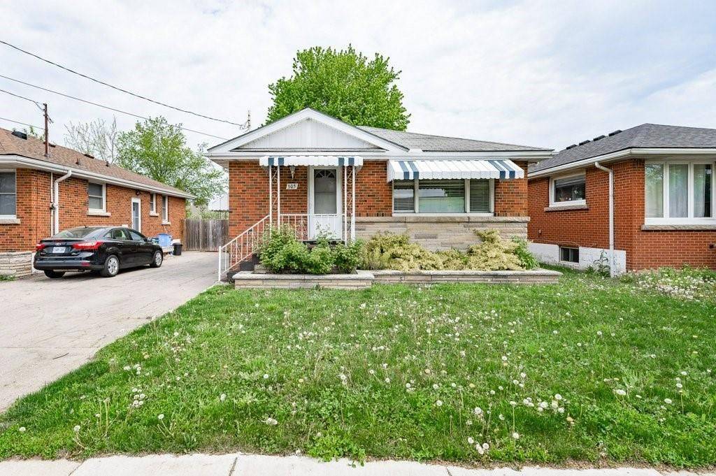 305 Mohawk RD E, Hamilton, ON L9A 2J5