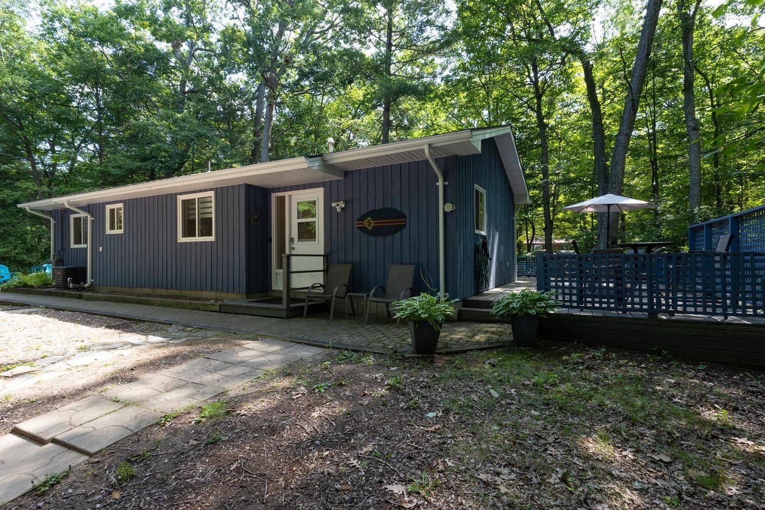 10287 Christie BLVD, Lambton Shores, ON N0M 1T0