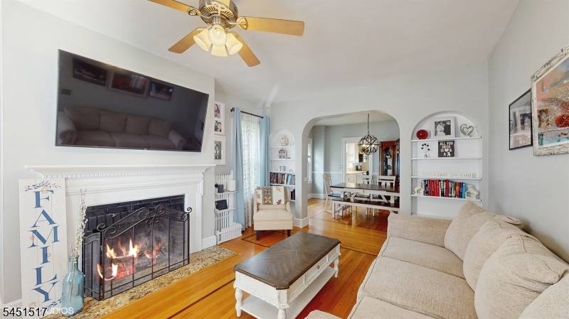 403 Sharp St, Hackettstown Town, NJ 07840