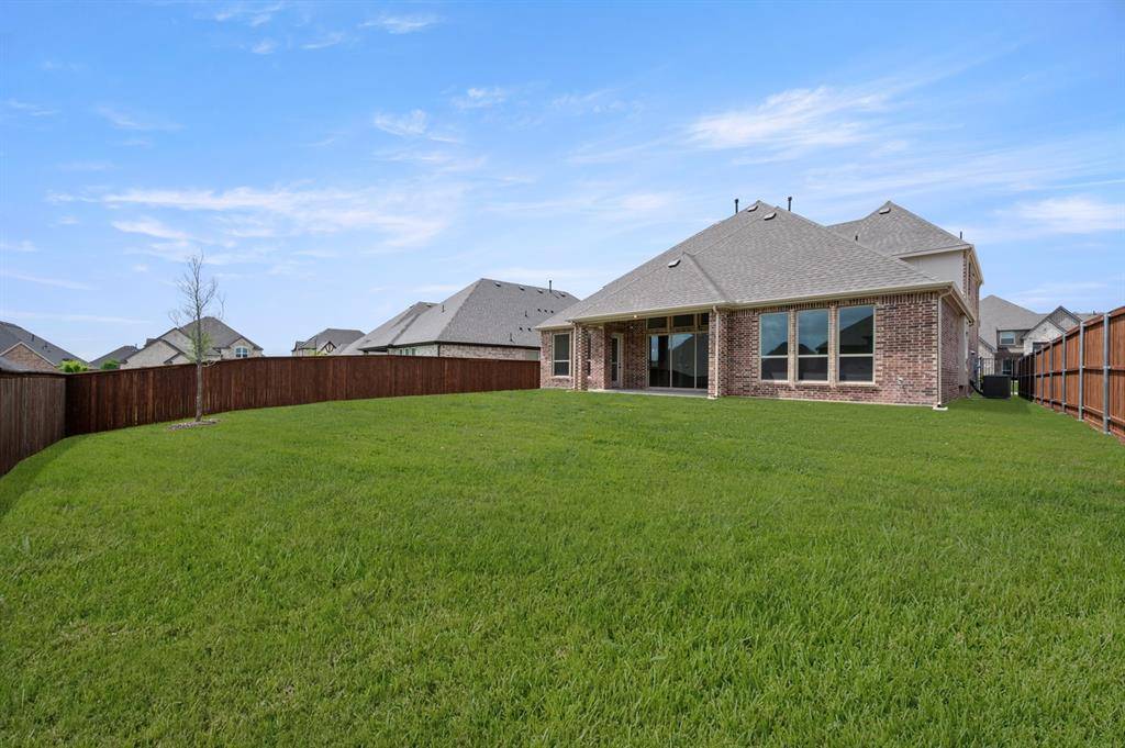 9908 Casa Frontera Drive, Fort Worth, TX 76179