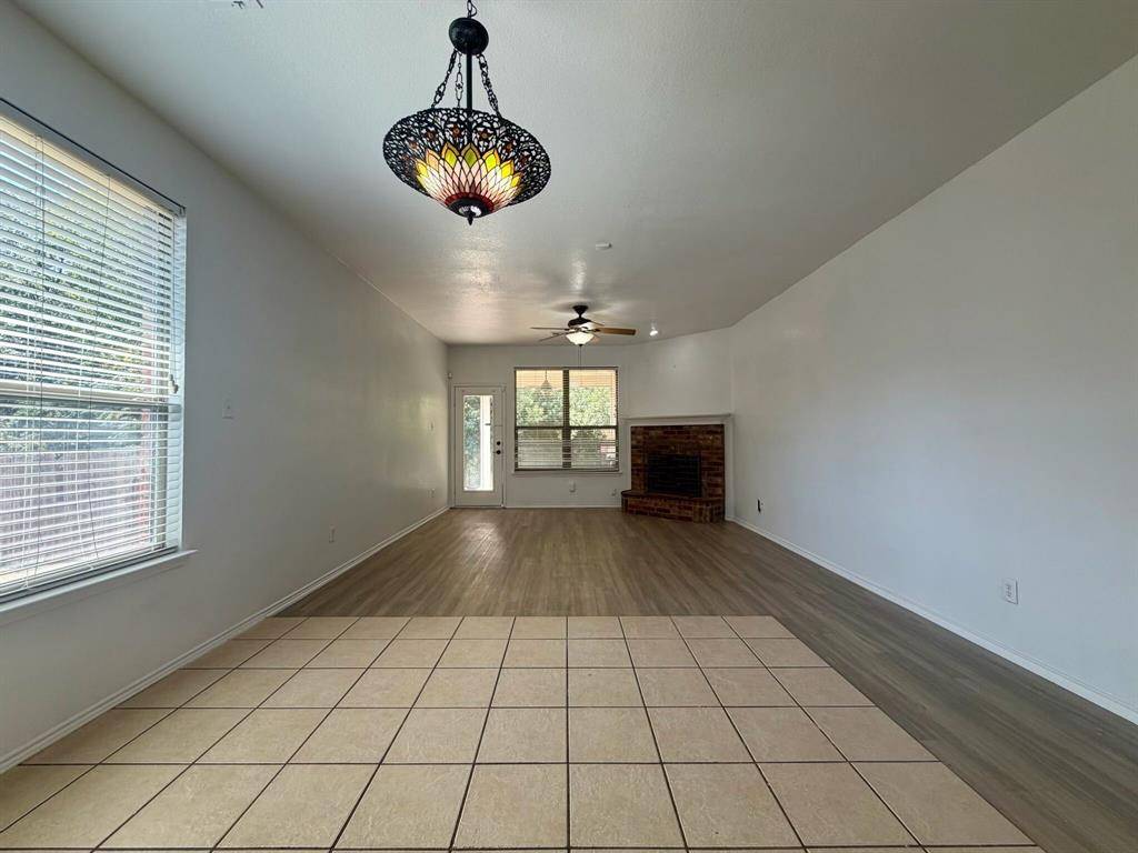 5919 Waterford Drive, Grand Prairie, TX 75052